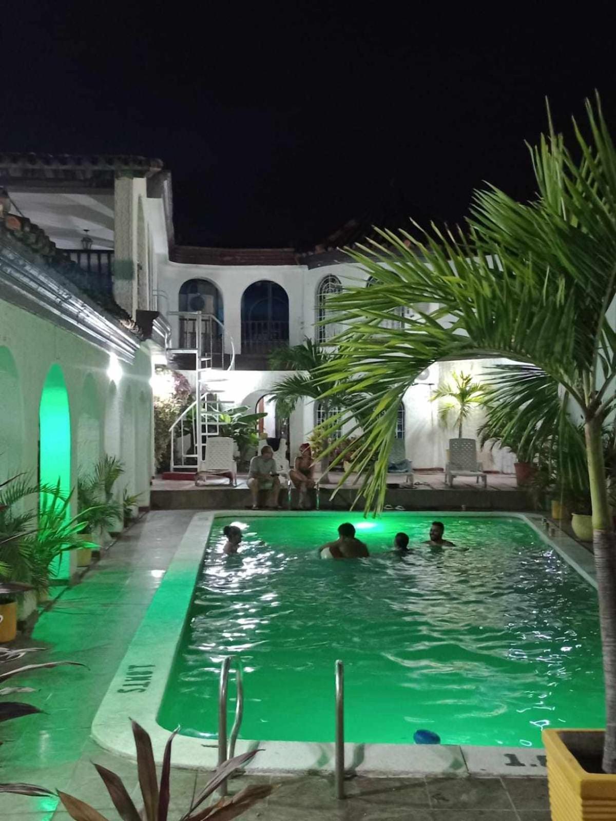 The Chill In Mansion Hostel Santa Marta المظهر الخارجي الصورة
