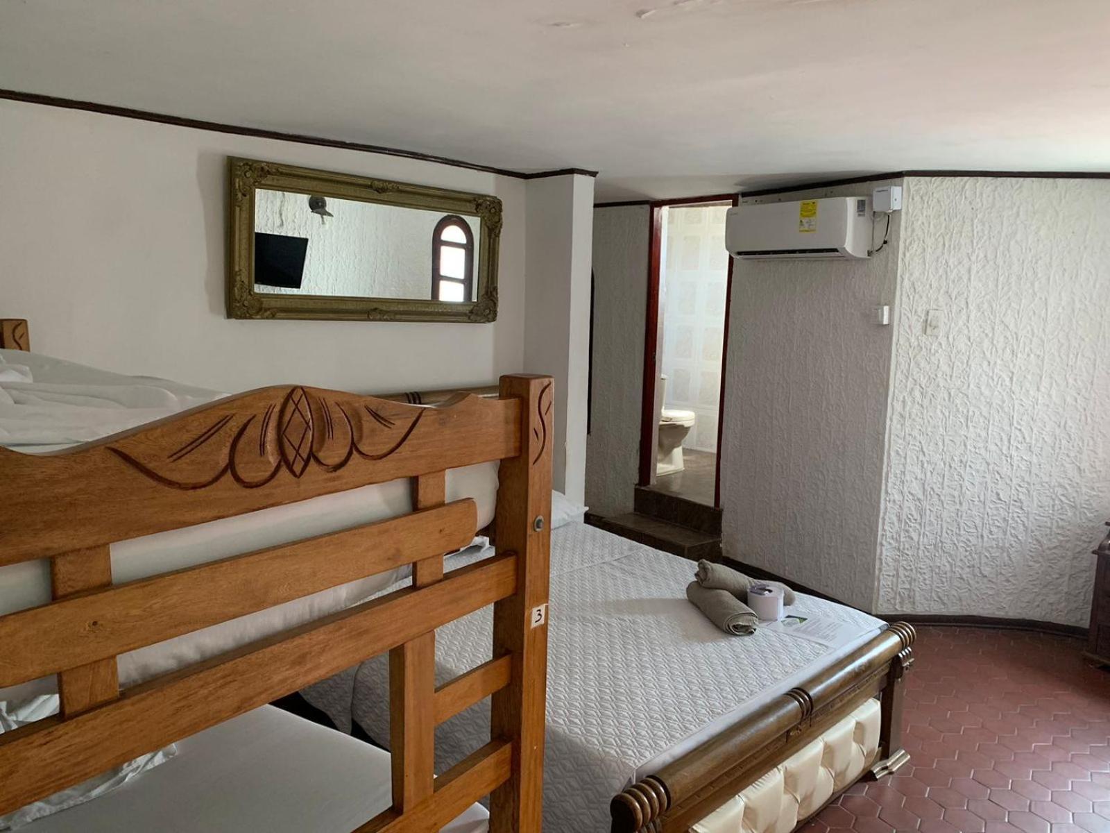 The Chill In Mansion Hostel Santa Marta الغرفة الصورة