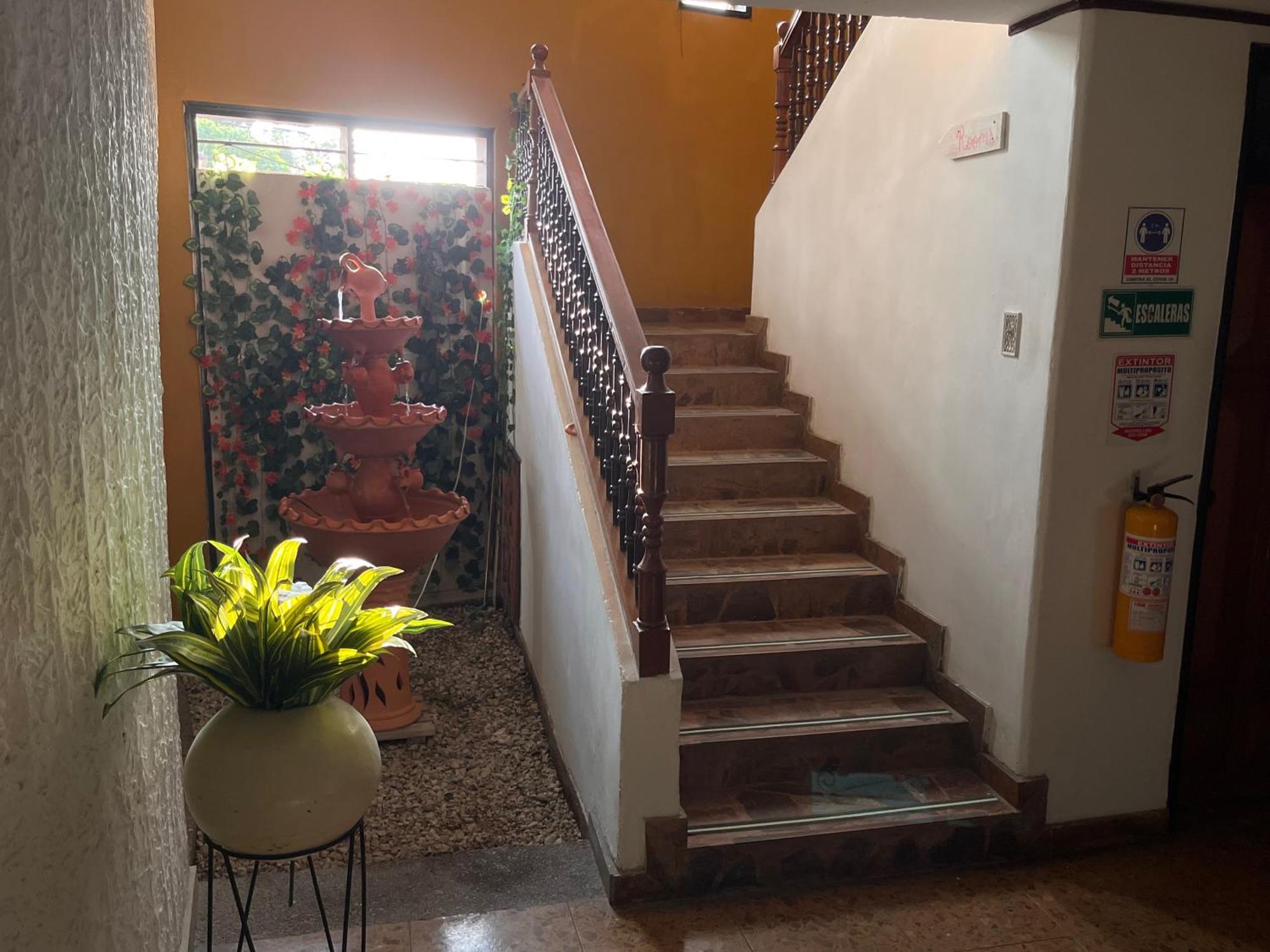 The Chill In Mansion Hostel Santa Marta المظهر الخارجي الصورة